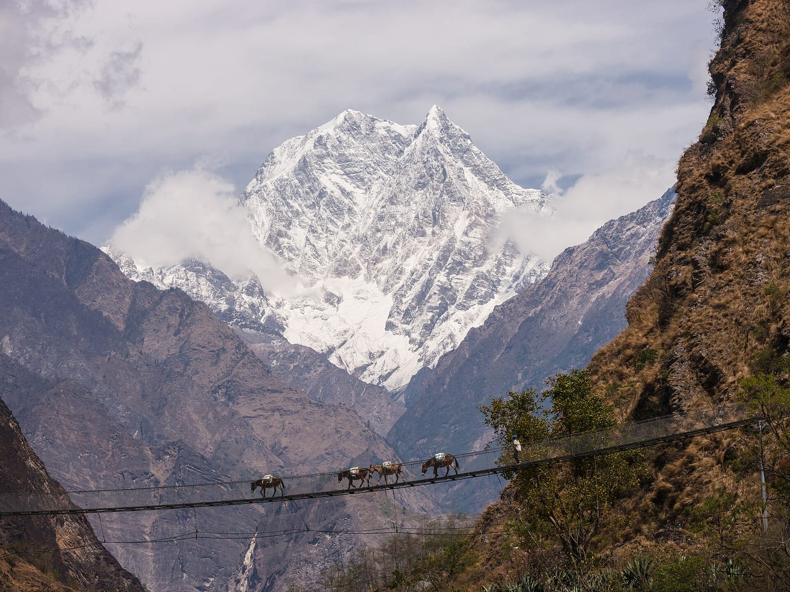 Hot spring valley at Tatopani