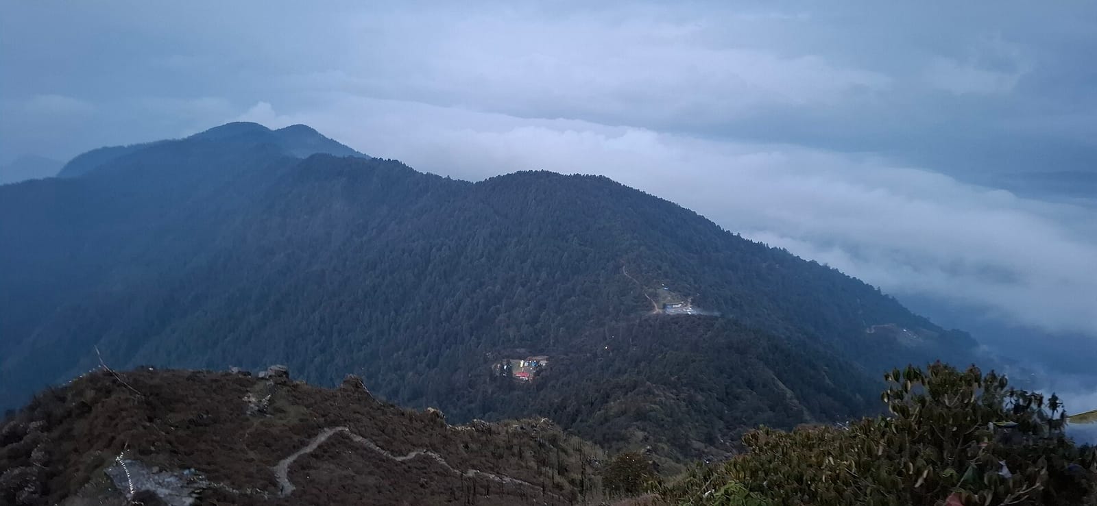 Langtang panorama, Aama Yangri viewpoint