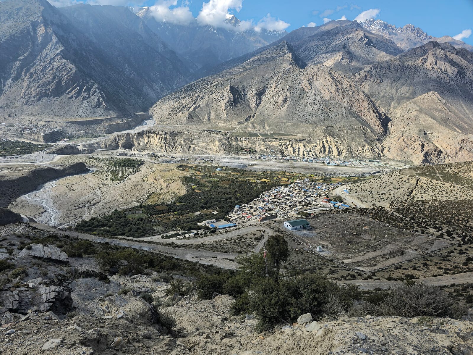 Windy mountain town at Jomsom