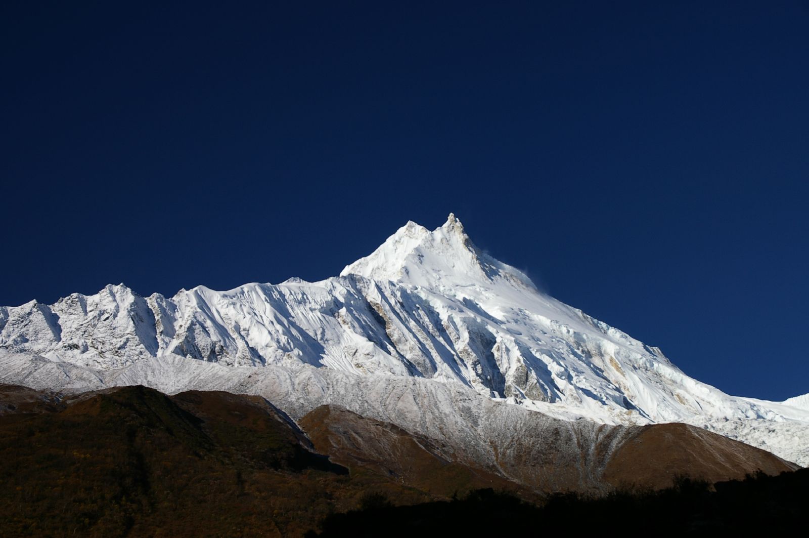 Alpine camp light, Gosaikunda shore