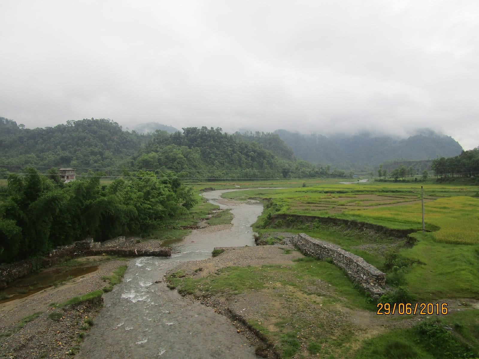 Village below the ridge, Thumka
